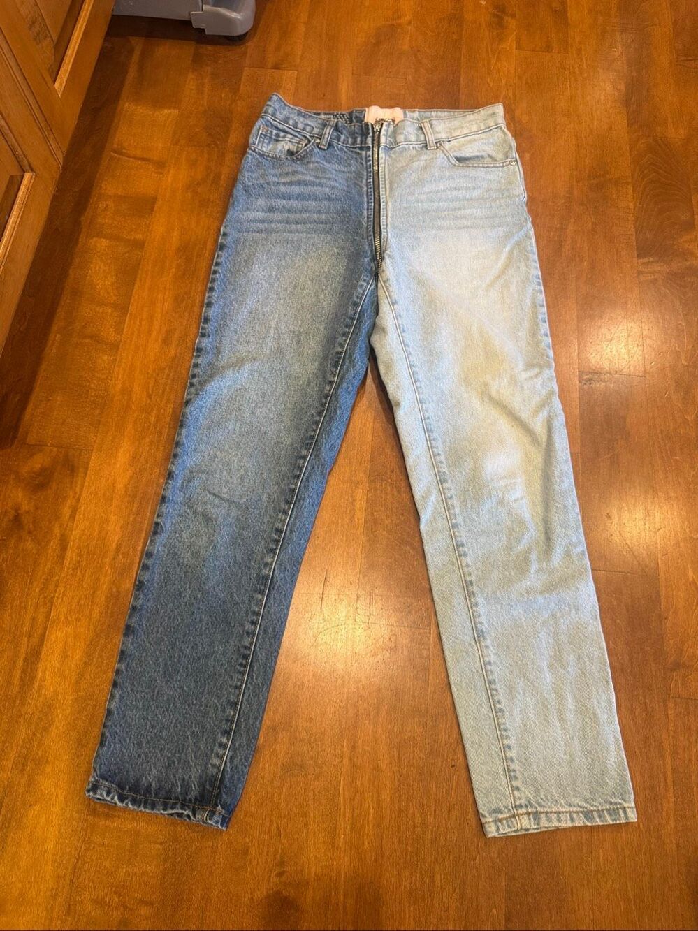 Y2K Revice Two-Tone Split-Wash Jeans, Size 26, Full-Length Front-to-Back Zipper